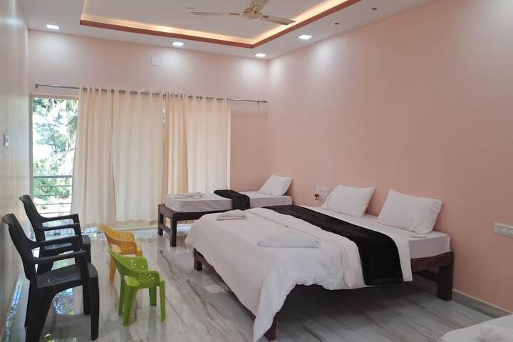Room 3 of 23