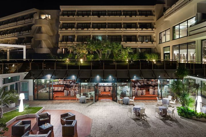 Hotel 128 of 143