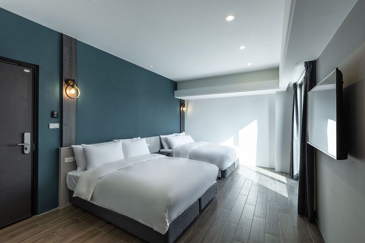 Room 21 of 68