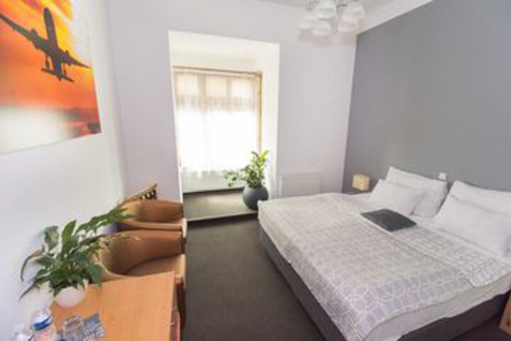 Room 34 of 37