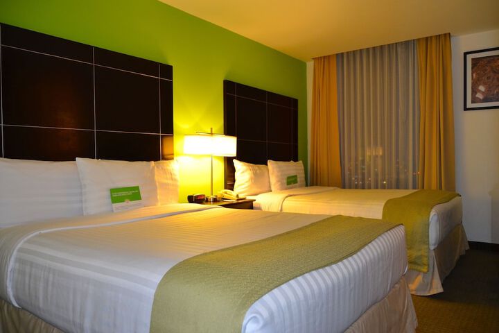 Room 7 of 94