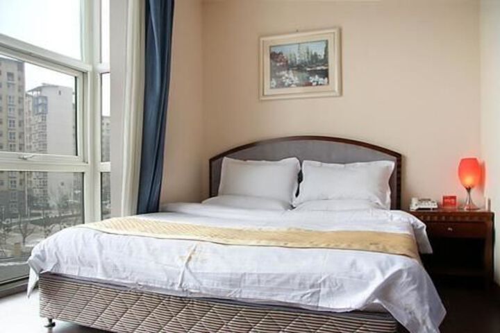Room 4 of 14