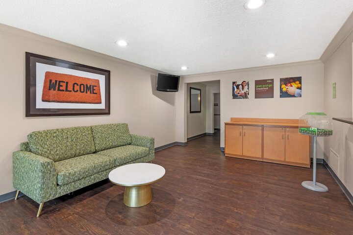 Guest Lobby