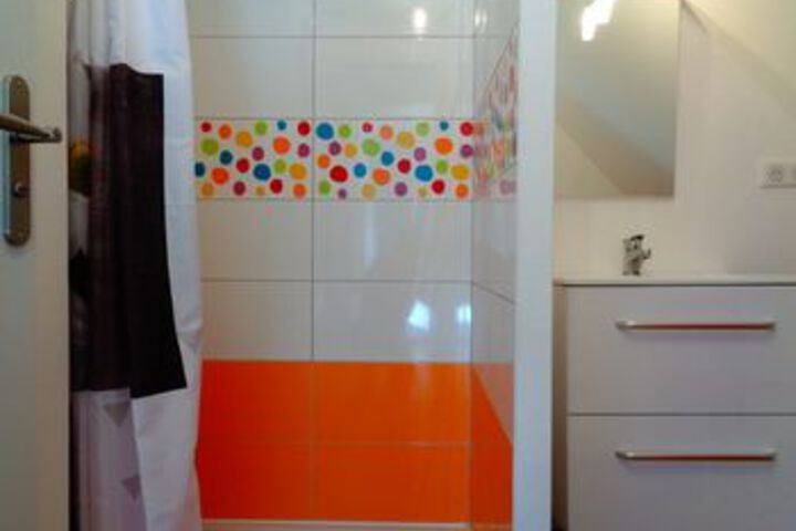 Room 5 of 24