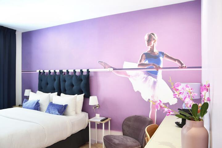 Room 6 of 26