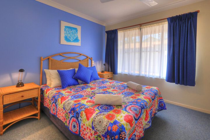 Room 8 of 26