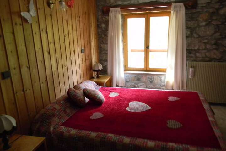 Room 6 of 51