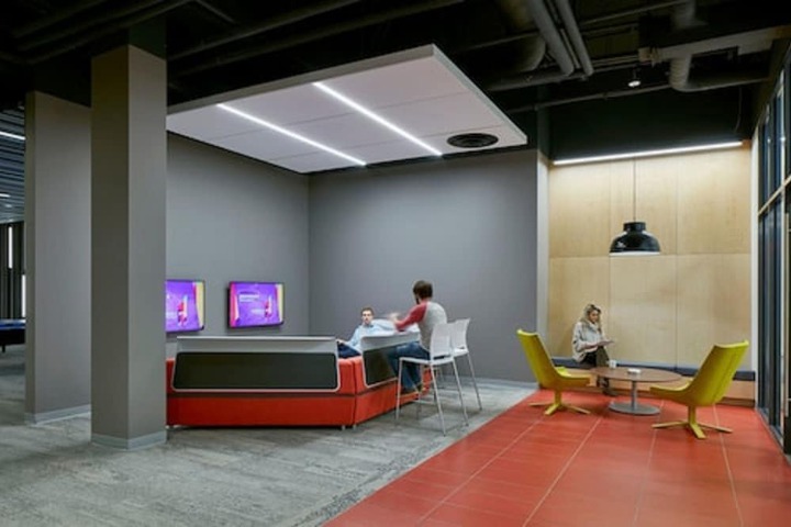 Campus1 Mtl Student Residence Montreal Qc 420 Sherbrooke West H3a1b2