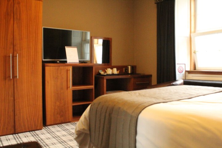 Room 14 of 35