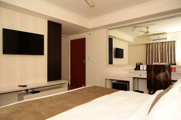 Room 5 of 67