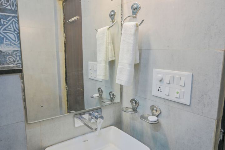Room 14 of 20