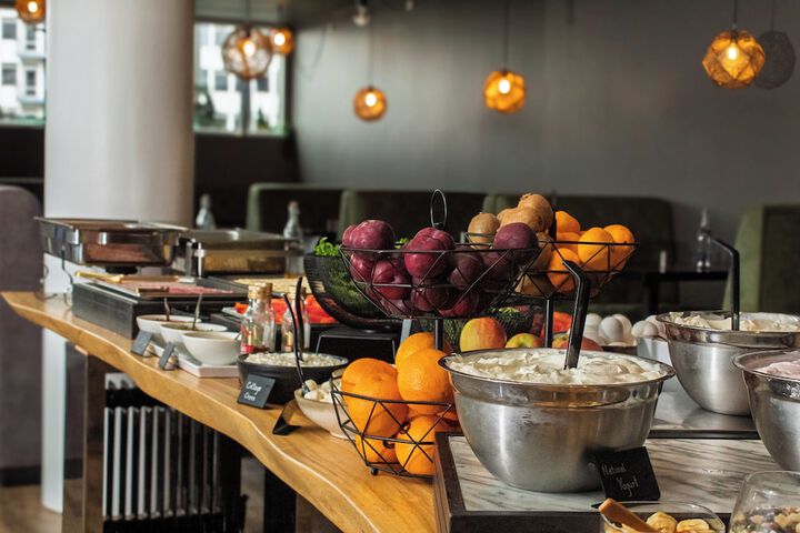 Breakfast/Coffee Service 116 of 131