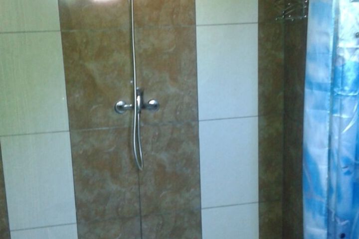 Room 5 of 13