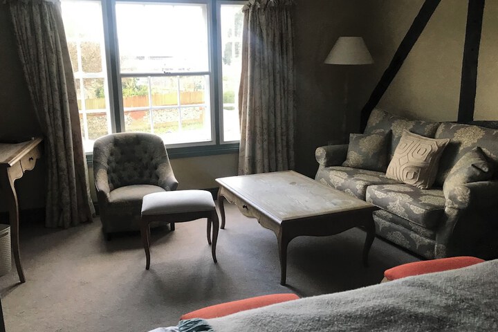 Room 25 of 44