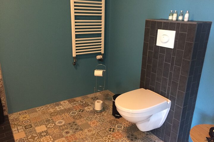 Room 47 of 64