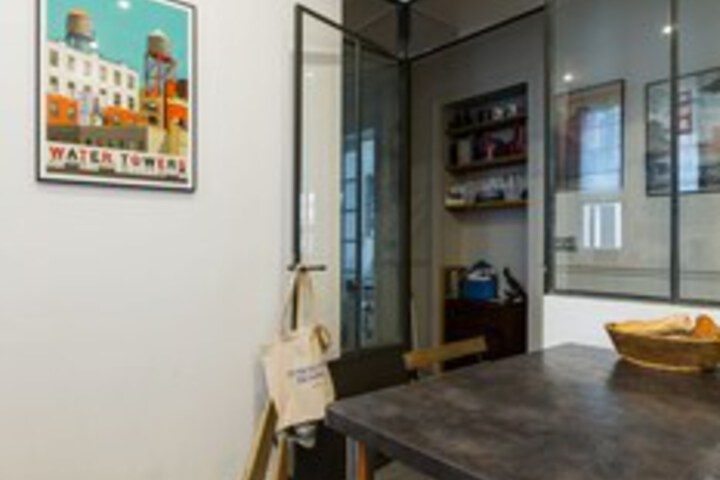 Room 11 of 27
