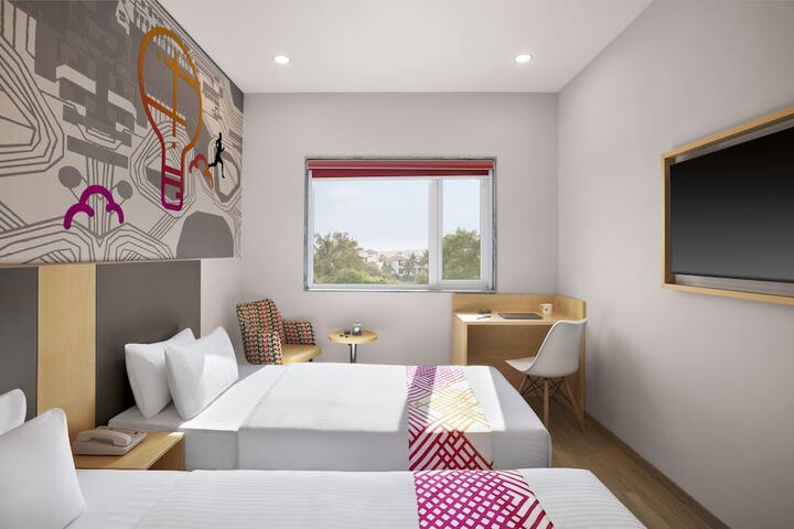 Room 8 of 47