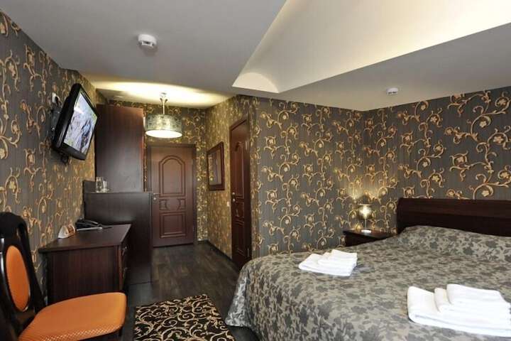 Room 5 of 51