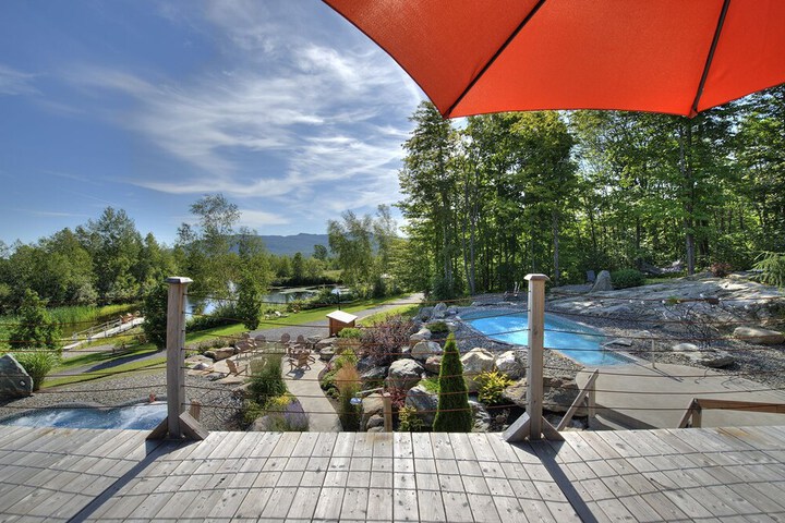 Sundeck 58 of 73