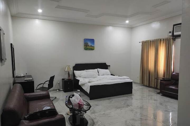 Room 2 of 50