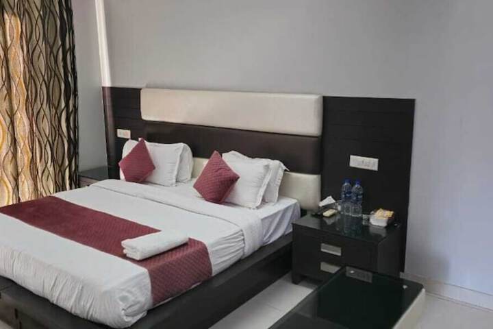 Room 16 of 23