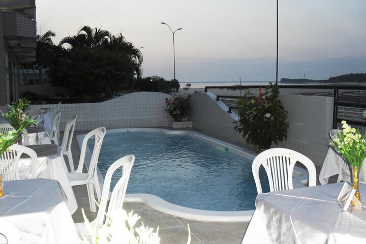 Pool Hotel