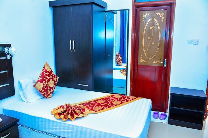 Room 28 of 70