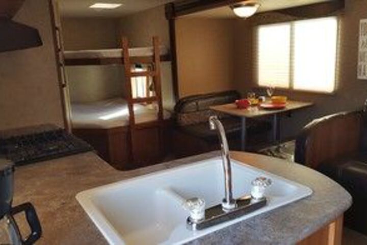 Room 93 of 132