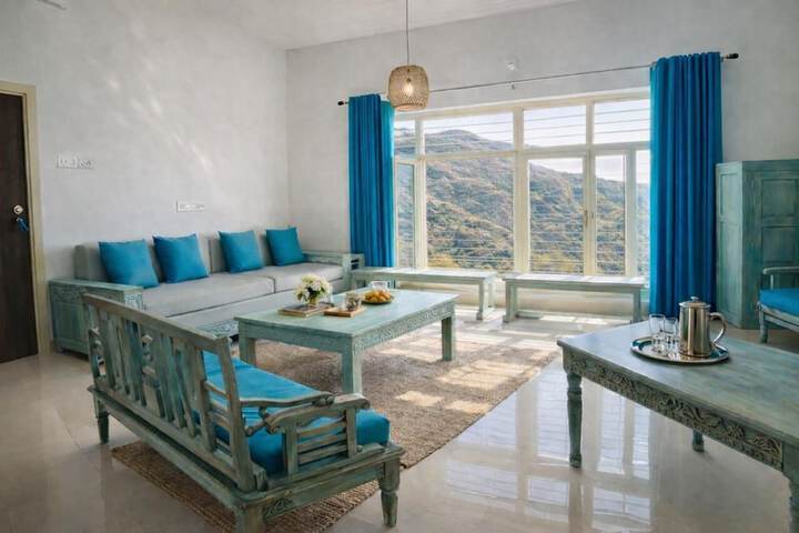 Room 2 of 15