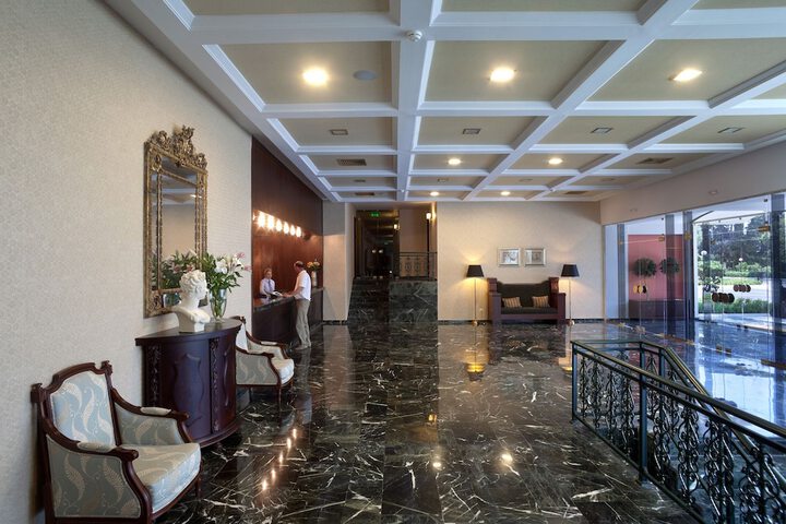 Hotel Lobby