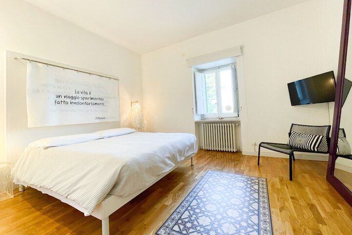 Room 17 of 85