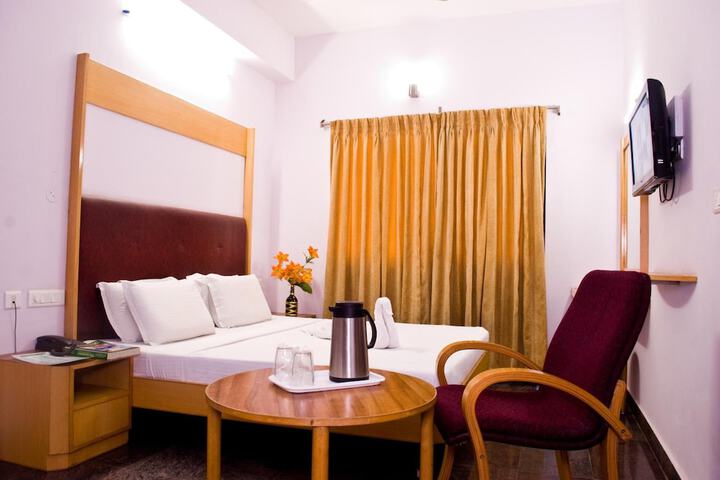 Room 33 of 61