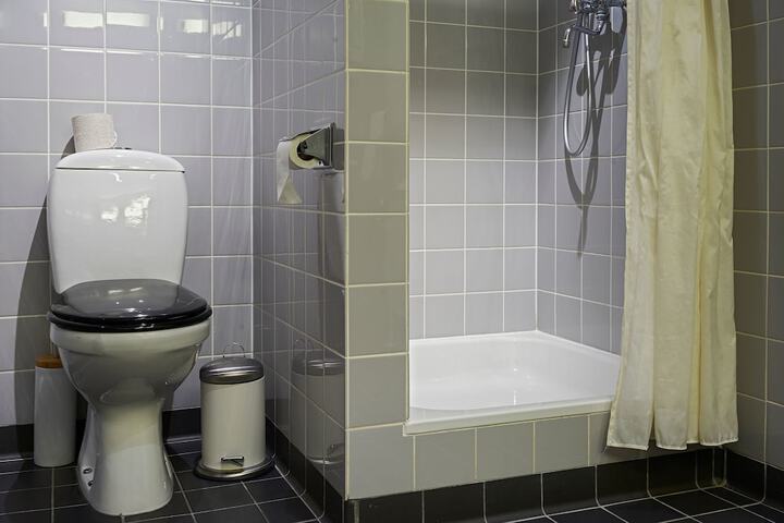 Clean Restrooms