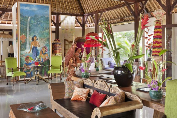 Guest Lobby