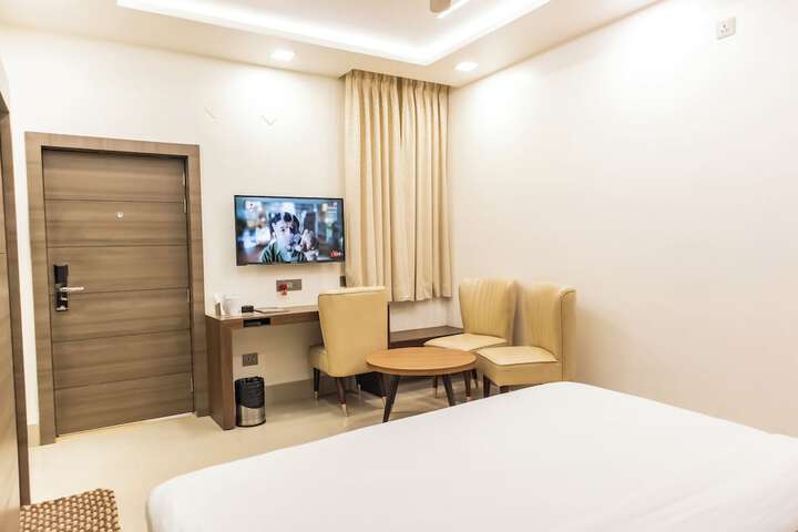 Room 195 of 221
