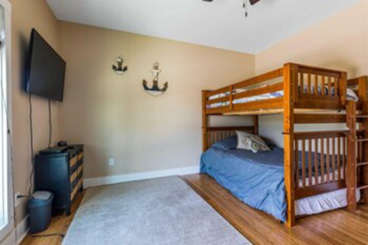 Room 75 of 79