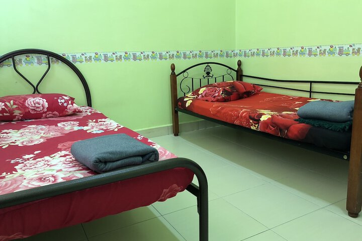 Room 9 of 20