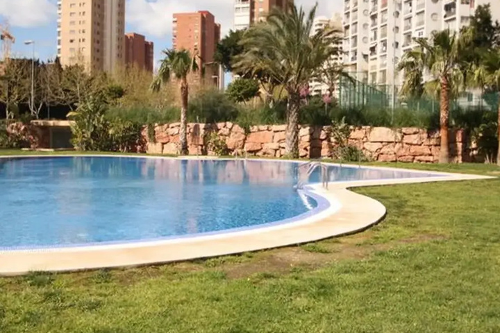 Pool 9 of 13