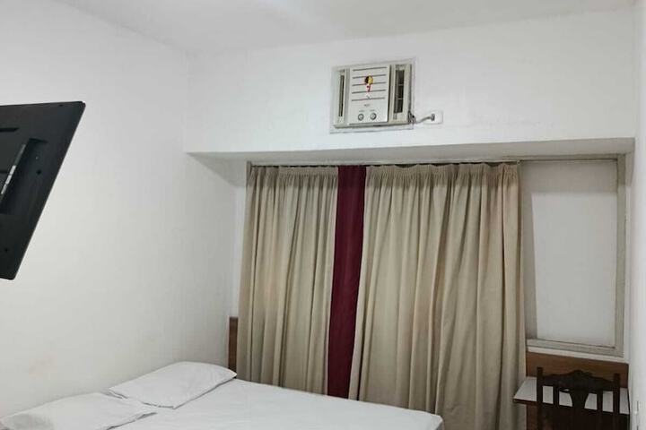 Room 27 of 45