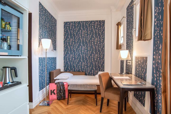 Room 20 of 83