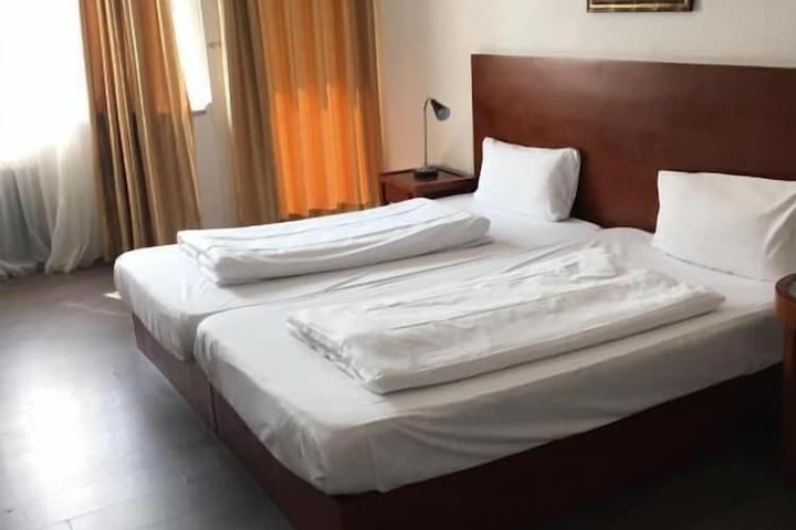 Room 3 of 19