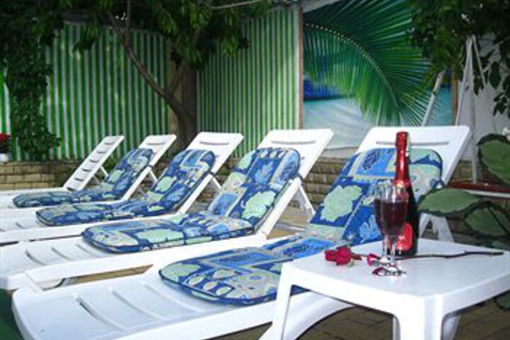 Sundeck 41 of 44