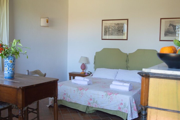 Room 6 of 69