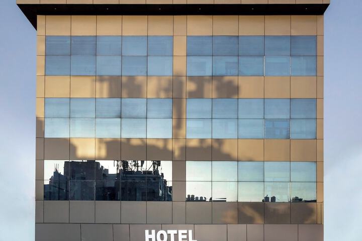 Hotel 16 of 16