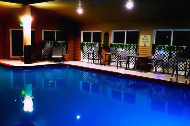 Pool 12 of 25