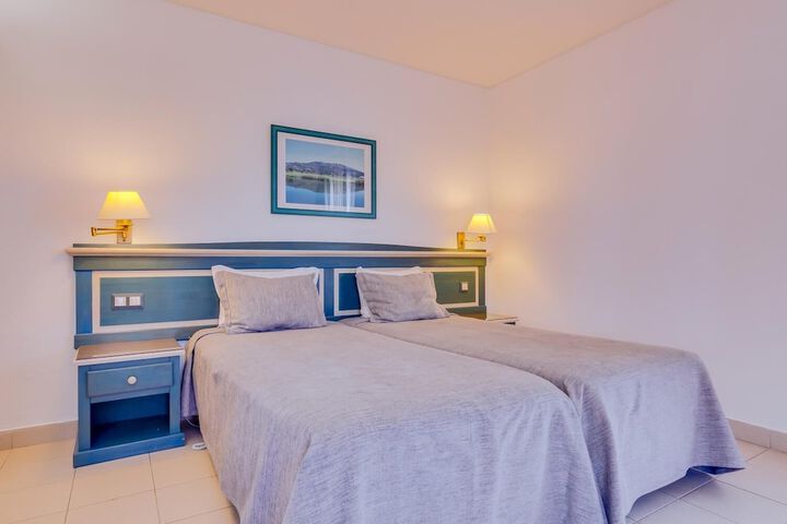 Room 8 of 29