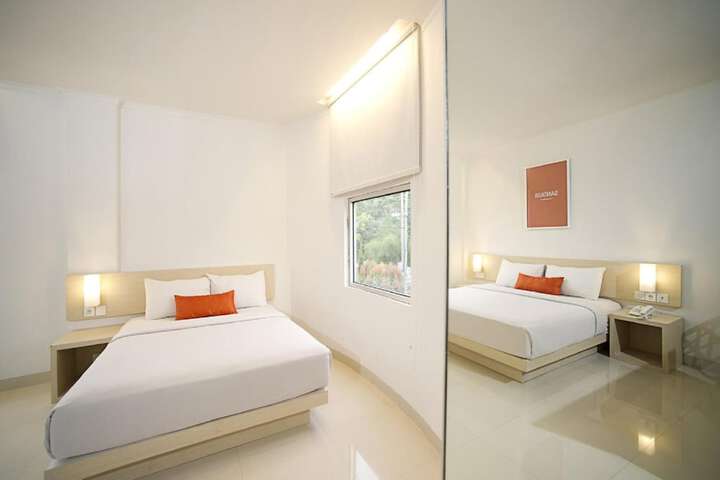 Room 17 of 39