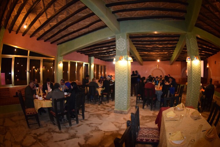 Dining 12 of 25