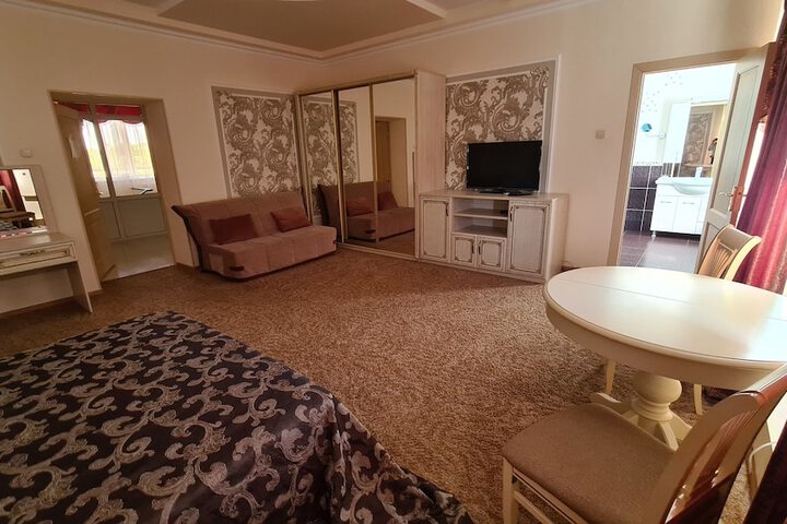 Room 36 of 66