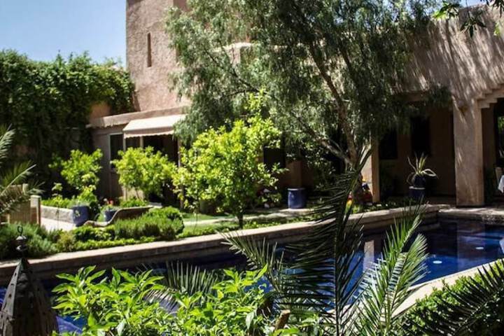 Hotel with Pool